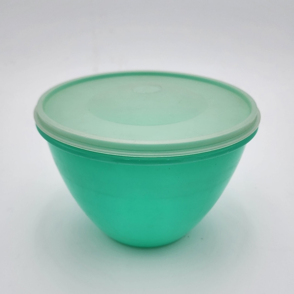 Tupperware Kitchen Vintage Tupperware Green Crisp It Lettuce Bowl With Lid Salad Keeper